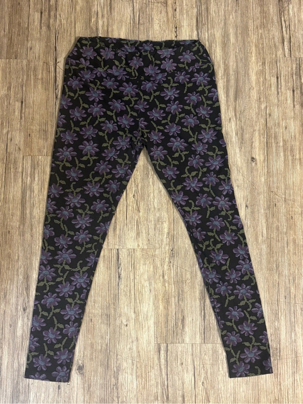 LuLaRoe Black Leggings with Purple Floral Print